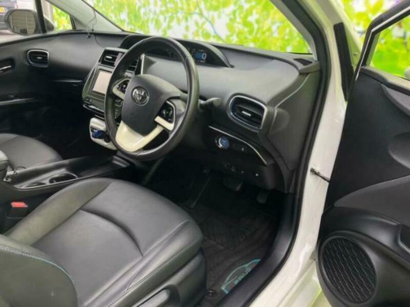 PRIUS-4