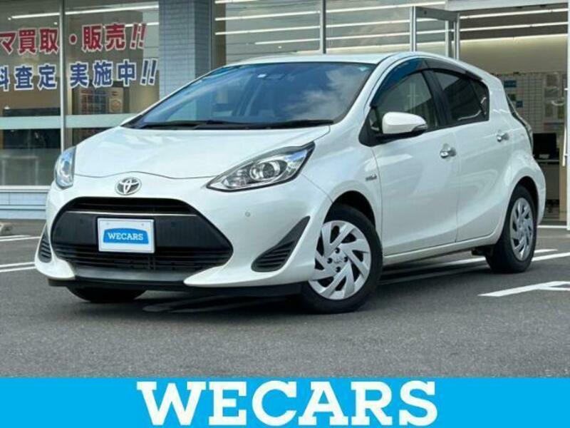 TOYOTA　AQUA