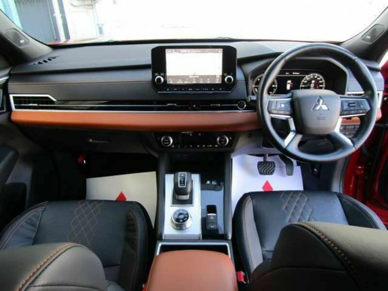 OUTLANDER PHEV