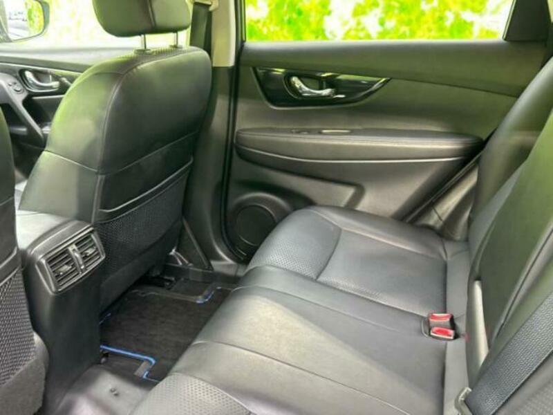 X-TRAIL-6