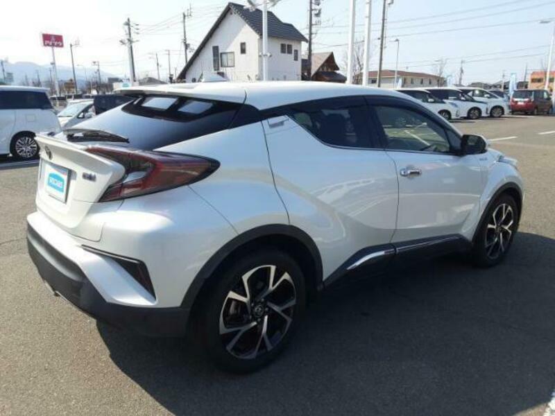 C-HR-2
