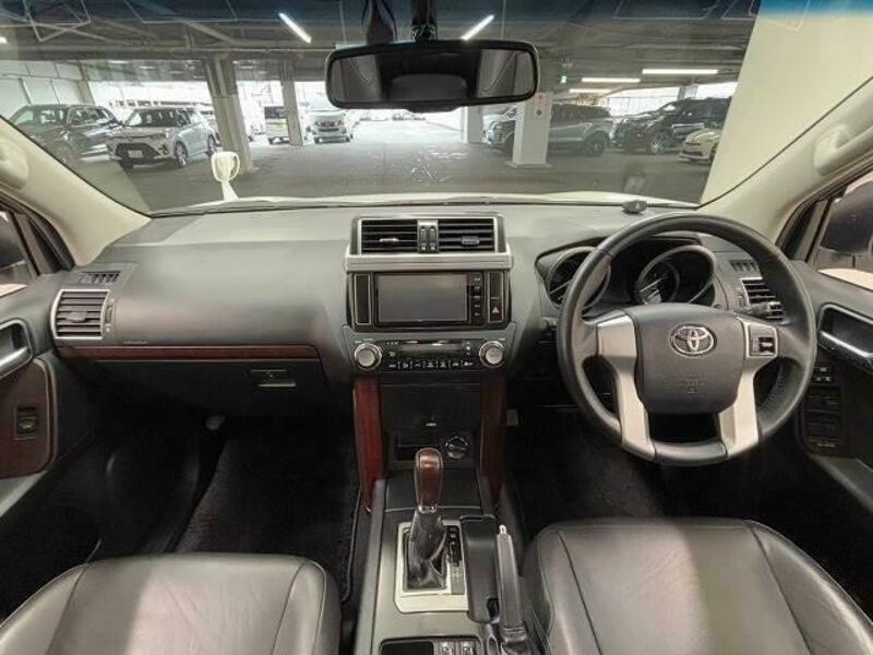 LAND CRUISER PRADO-1