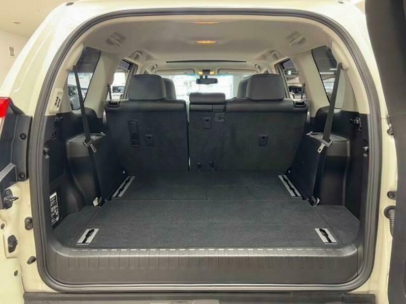 LAND CRUISER PRADO-12