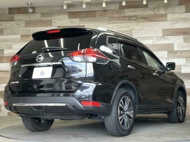 X-TRAIL-16