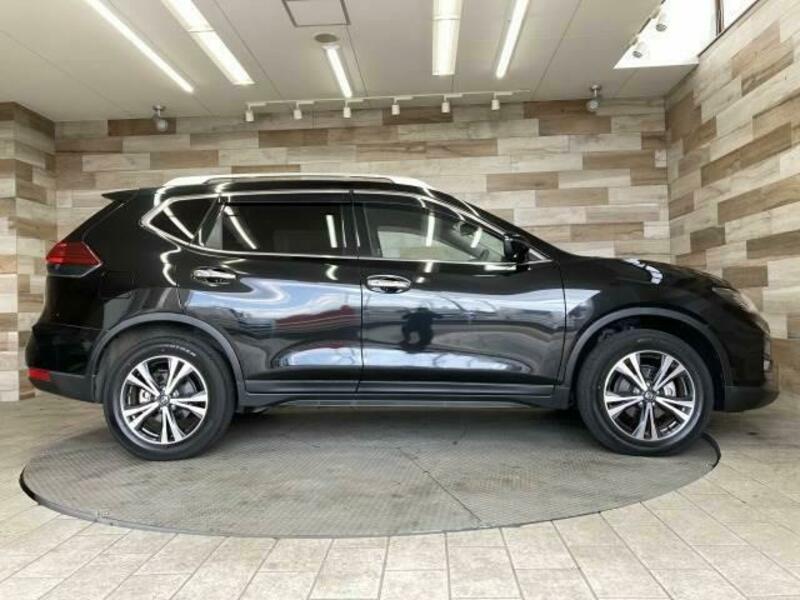 X-TRAIL-13