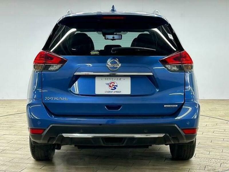 X-TRAIL-18