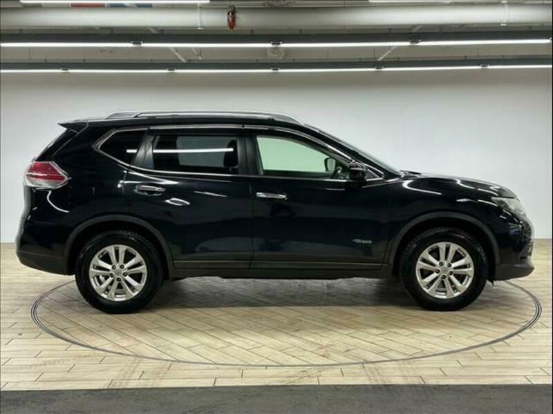 X-TRAIL-17