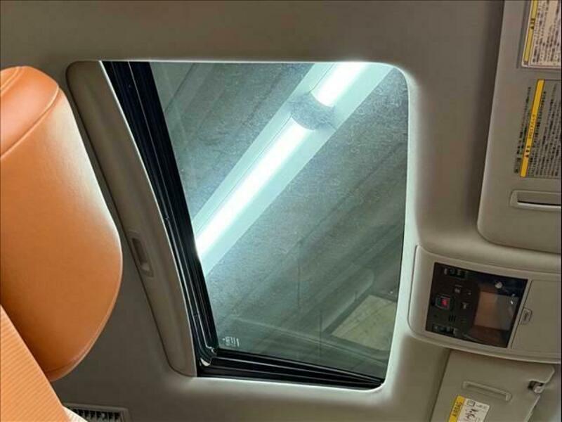 LX