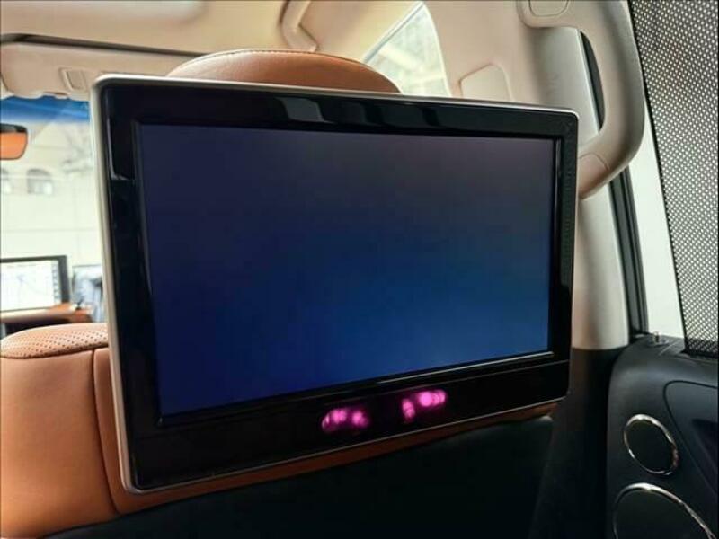 LX