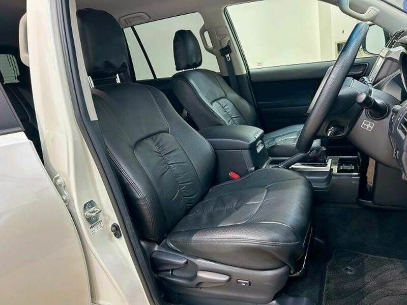 LAND CRUISER PRADO-8
