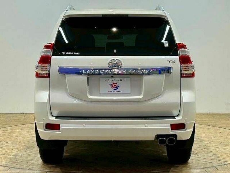LAND CRUISER PRADO-12