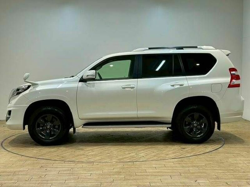 LAND CRUISER PRADO-15