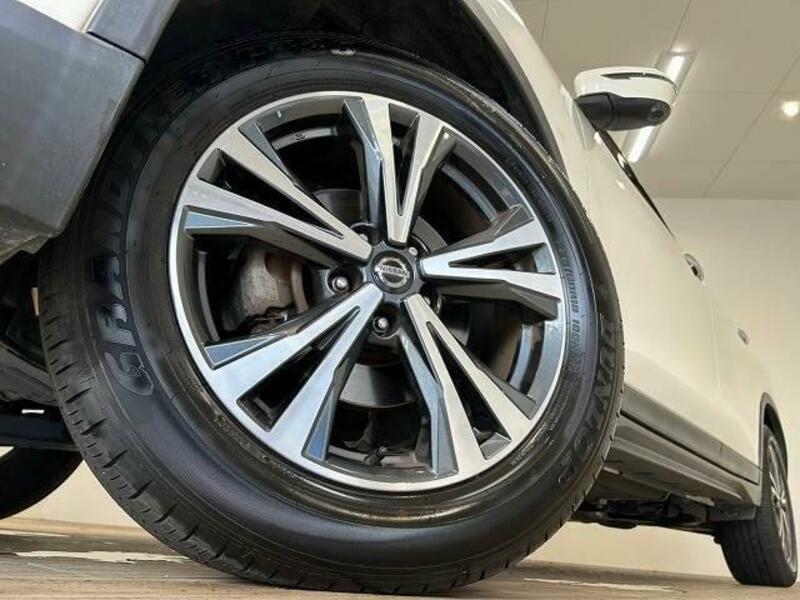 X-TRAIL-17