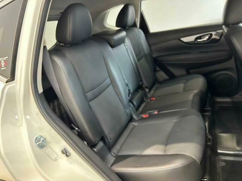 X-TRAIL-9
