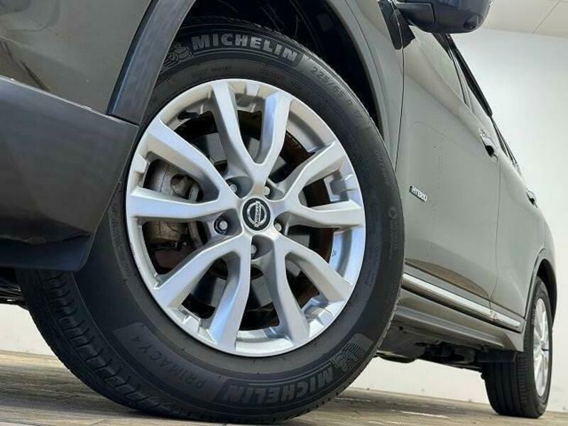 X-TRAIL-17
