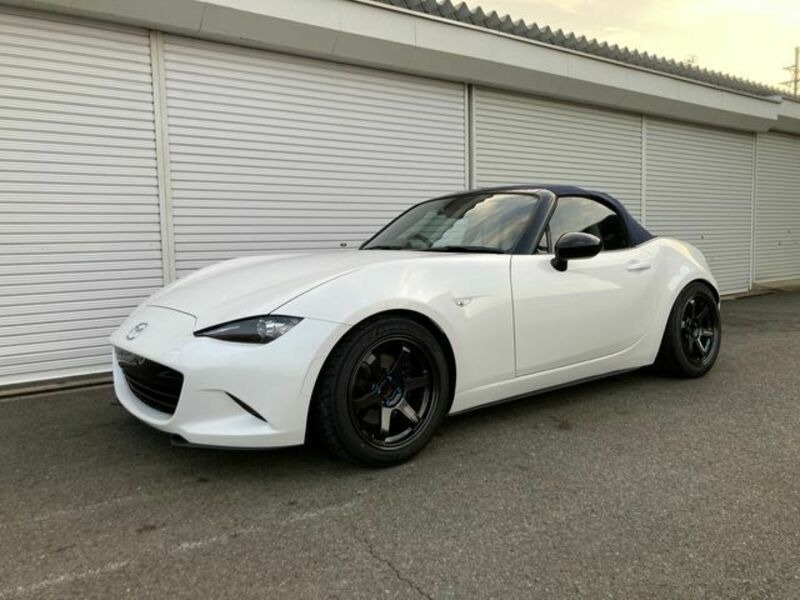 ROADSTER