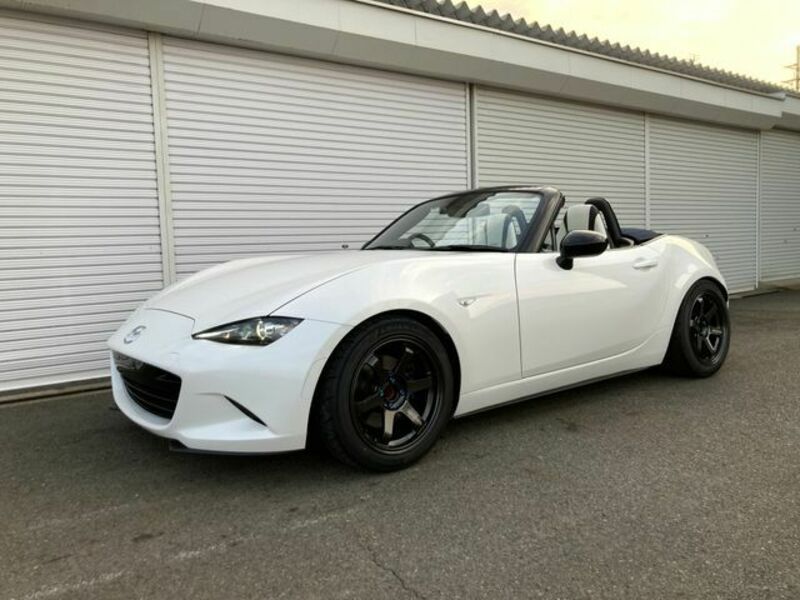 ROADSTER