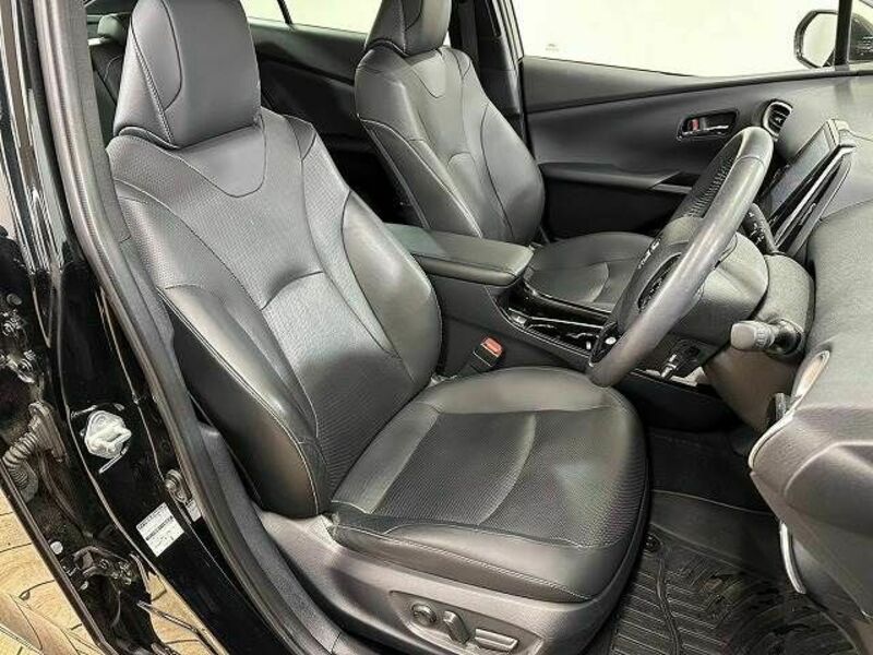 PRIUS PHV-4