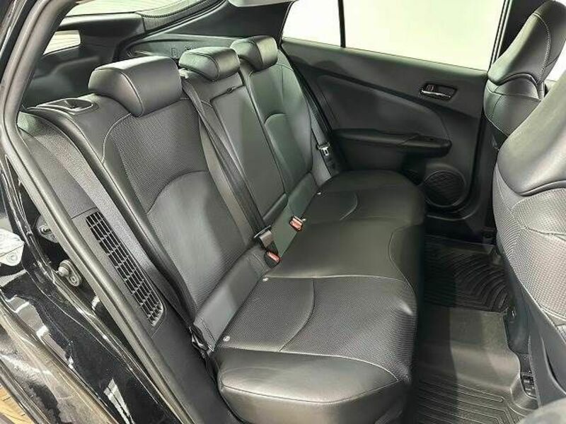 PRIUS PHV-5