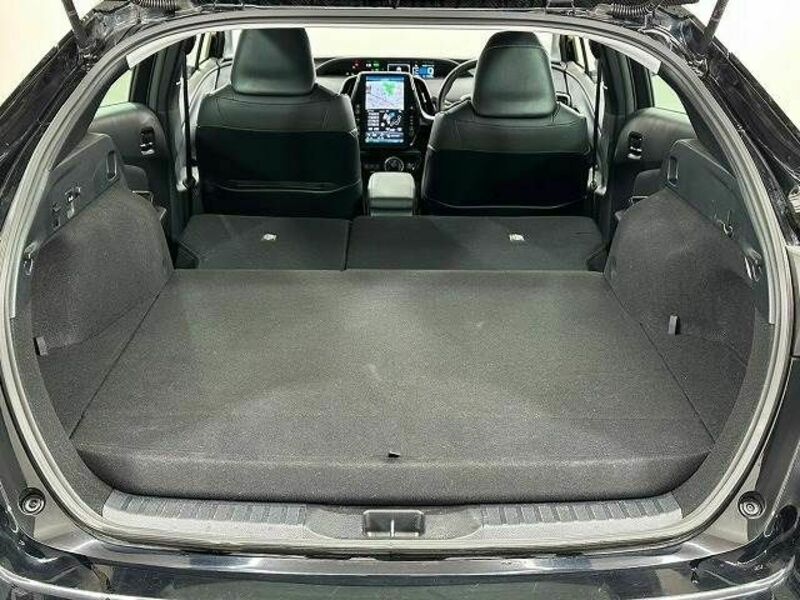 PRIUS PHV-12