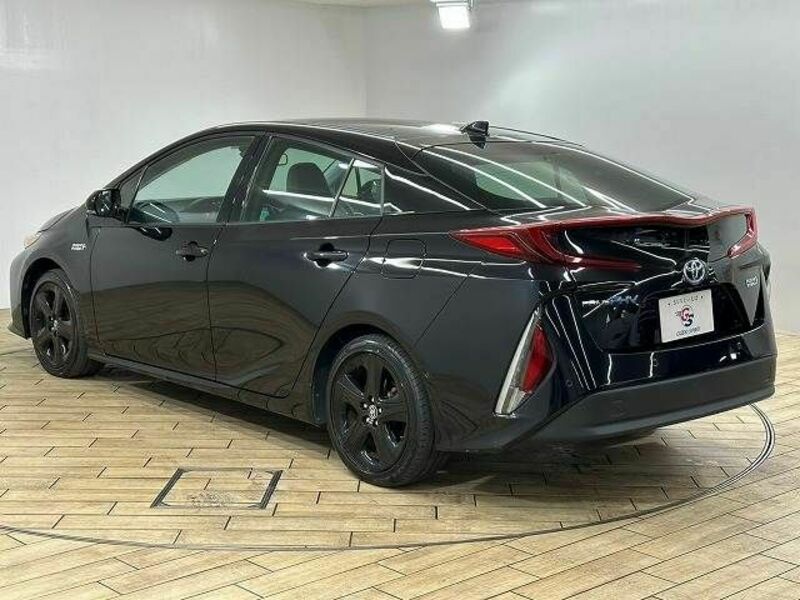 PRIUS PHV-16