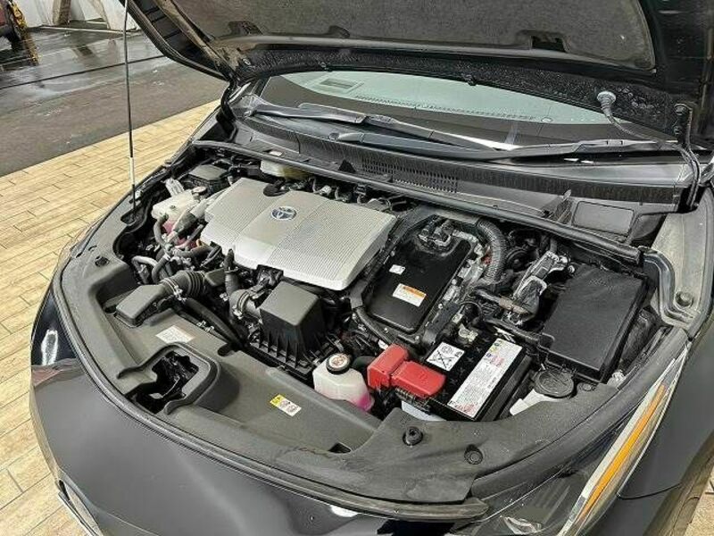 PRIUS PHV-17