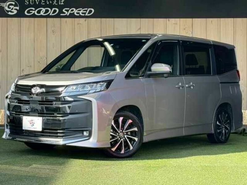 TOYOTA　NOAH