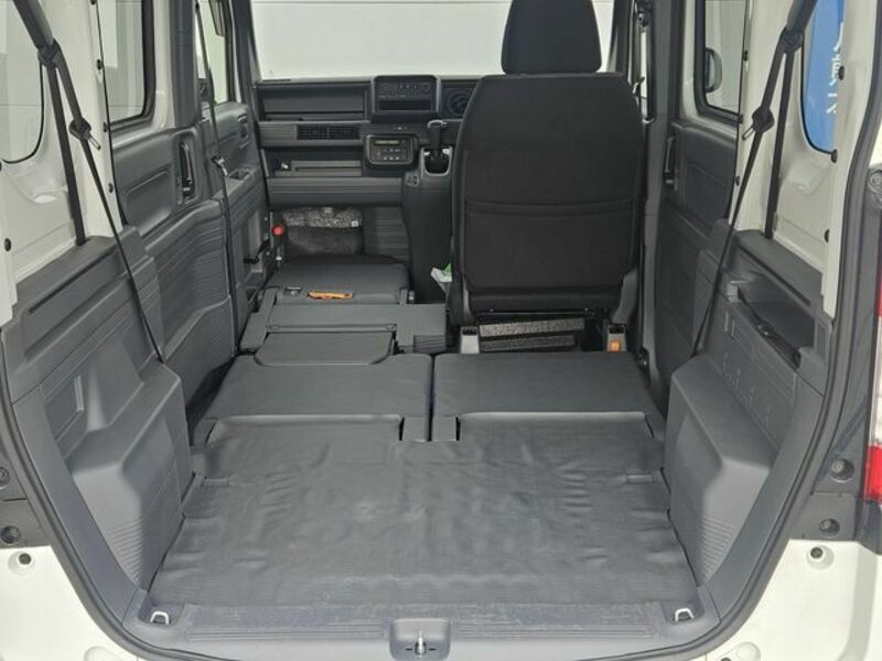 N-VAN