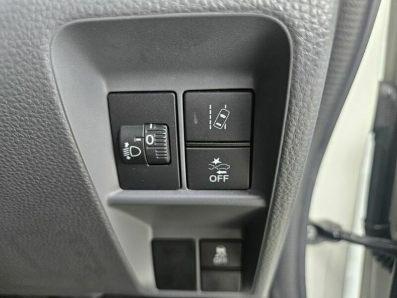 N-VAN
