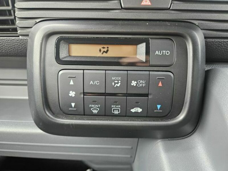 N-VAN