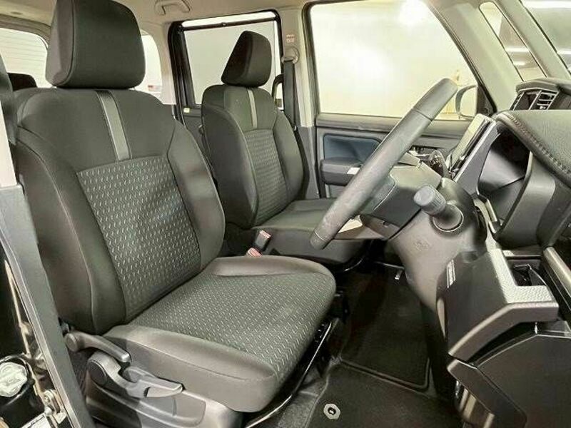 ROOMY