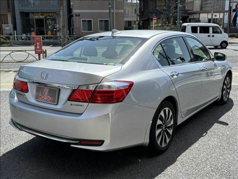 ACCORD HYBRID-8