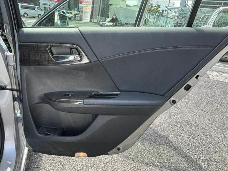 ACCORD HYBRID-26