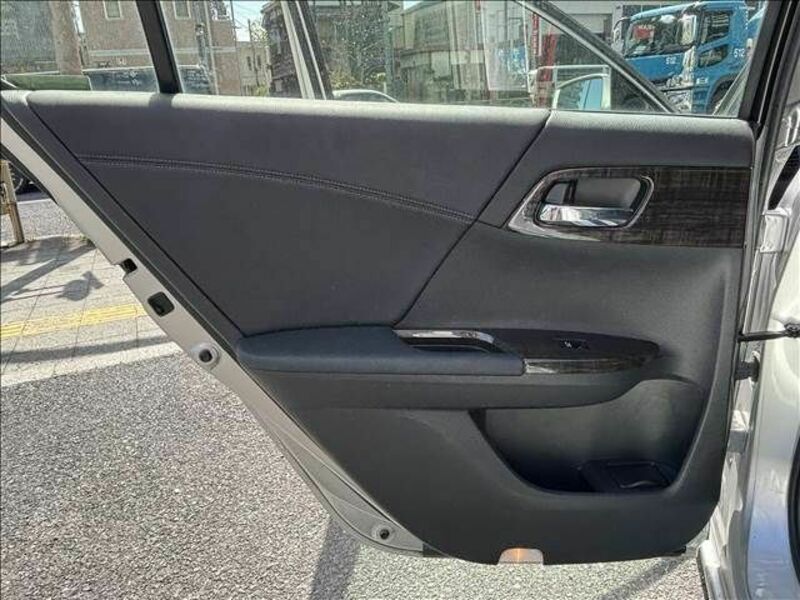 ACCORD HYBRID-28