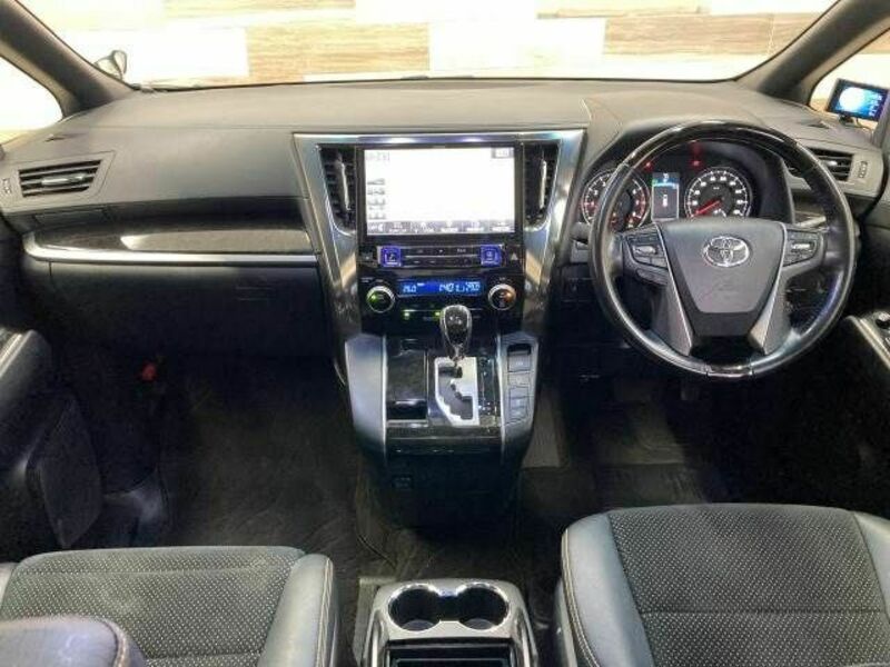 VELLFIRE-1