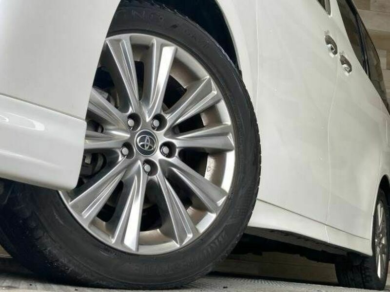 VELLFIRE-18