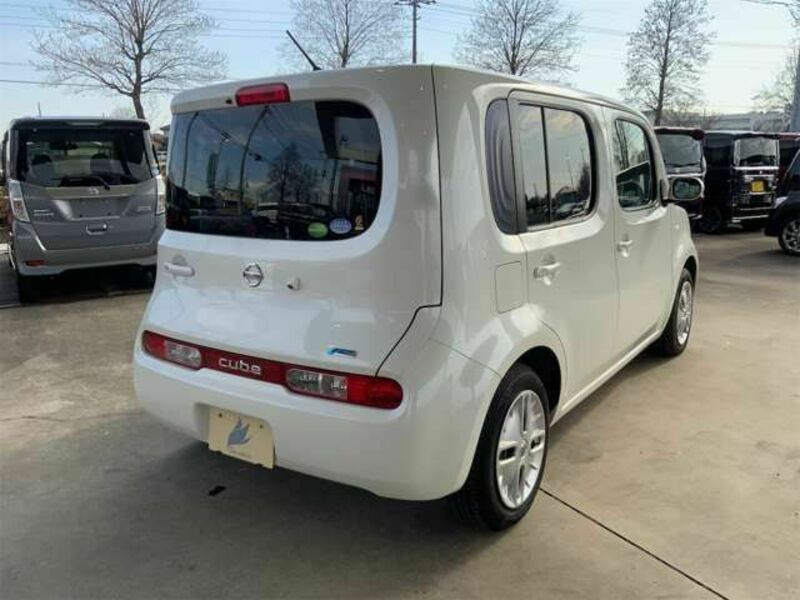 CUBE-10