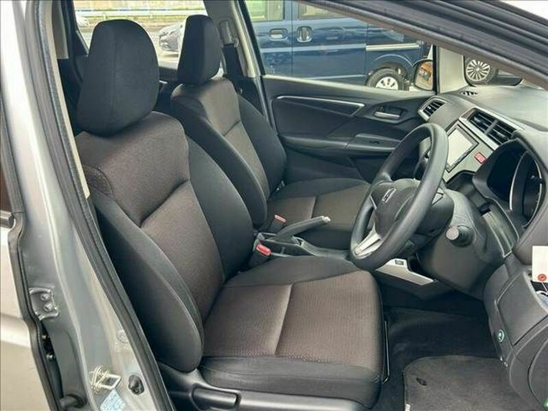 FIT HYBRID-15