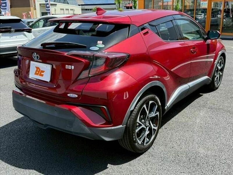 C-HR-12