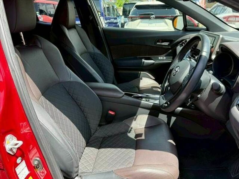 C-HR-15