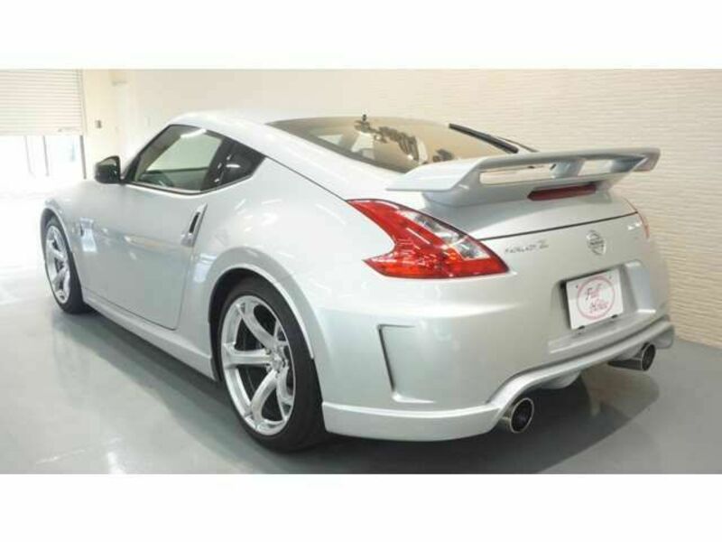 FAIRLADY Z-9