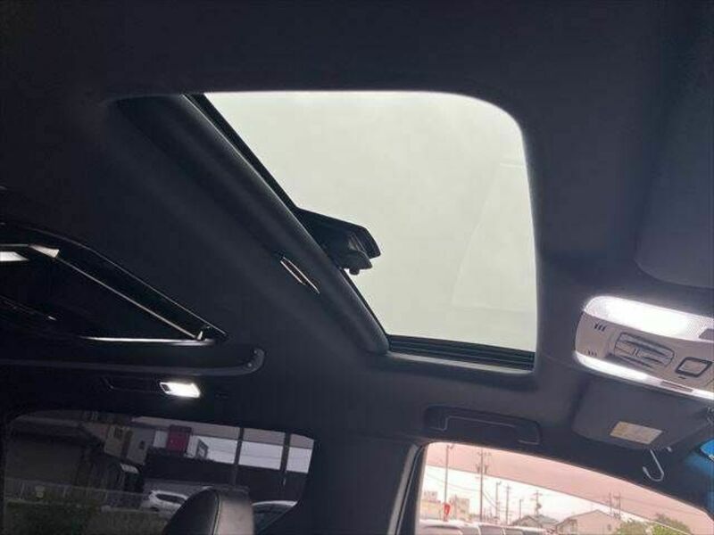VELLFIRE-6