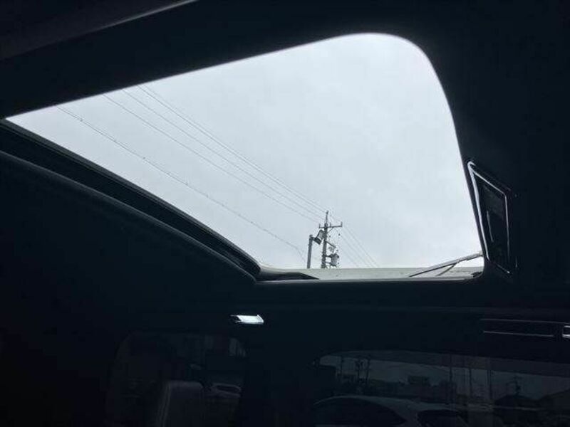 VELLFIRE-7