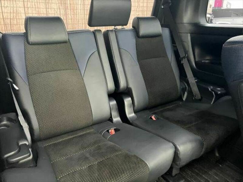 VELLFIRE-12