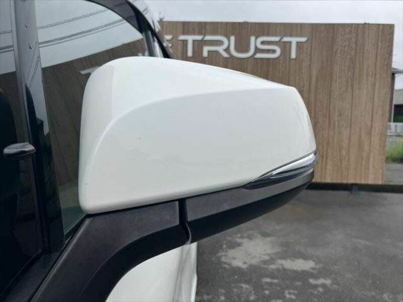 VELLFIRE-25