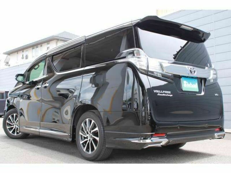 VELLFIRE-1