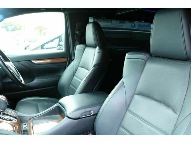 VELLFIRE-8