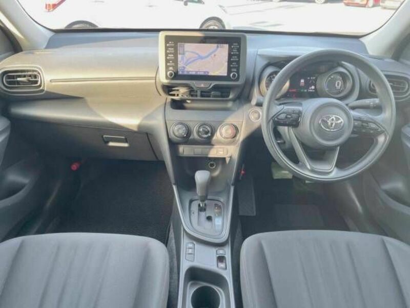 YARIS CROSS