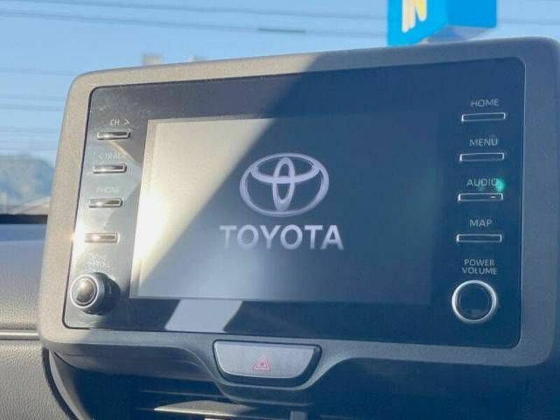 YARIS CROSS