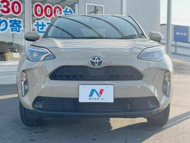 YARIS CROSS